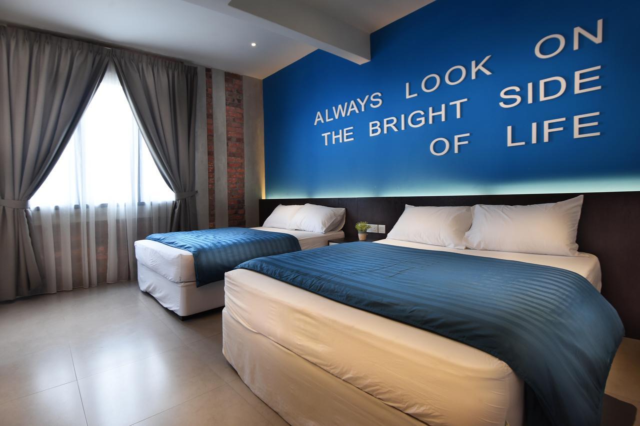 Backyard Rio Melaka Apartment ภายนอก รูปภาพ
